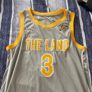 Isiah Thomas Signed Jersey